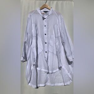 Moyuru Japan white w/ contrasting blue stitching avant garde artsy oversized top